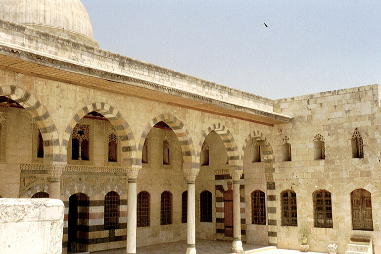 قصر العظم – حماة