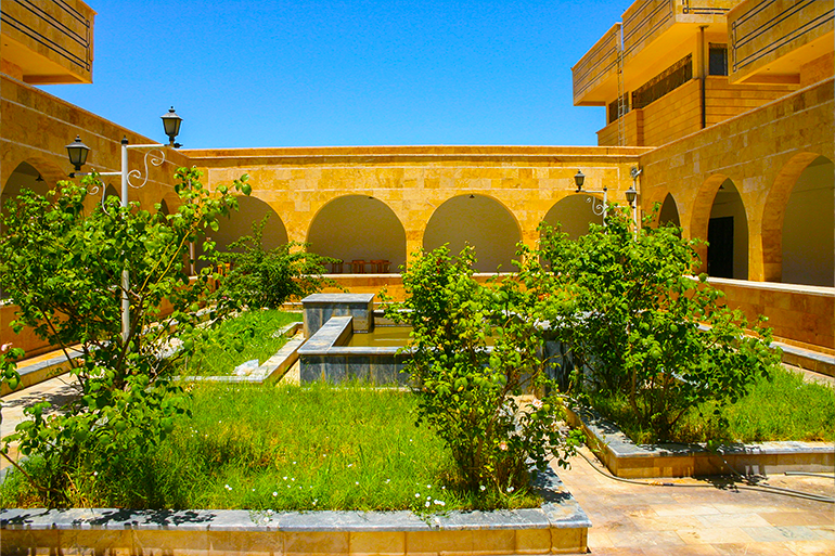 متحف دير الزور